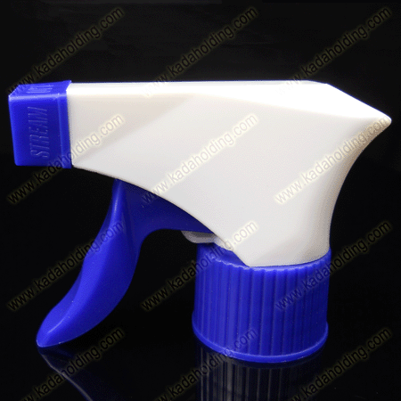 Versatile sprayer trigger